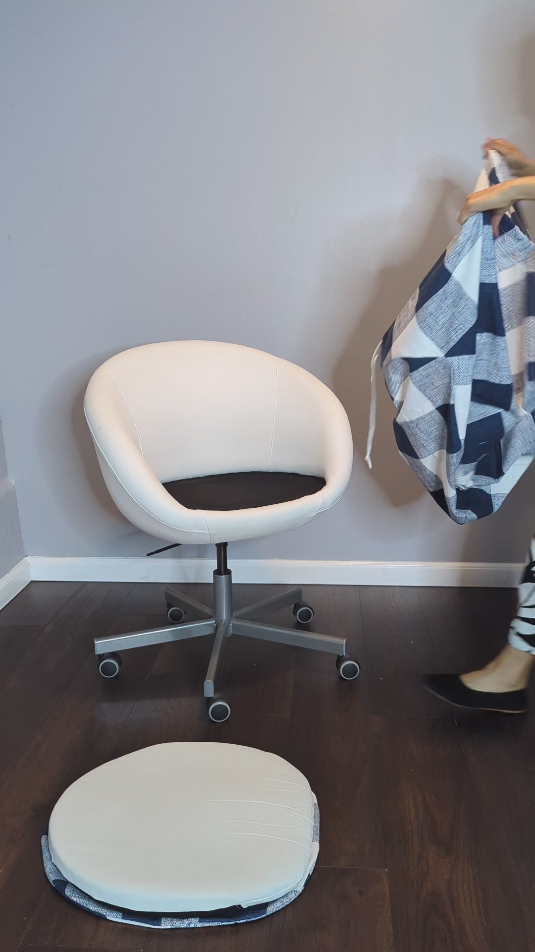 Housse de protection à carreaux bleu marine, compatible avec IKEA SKRUVSTA