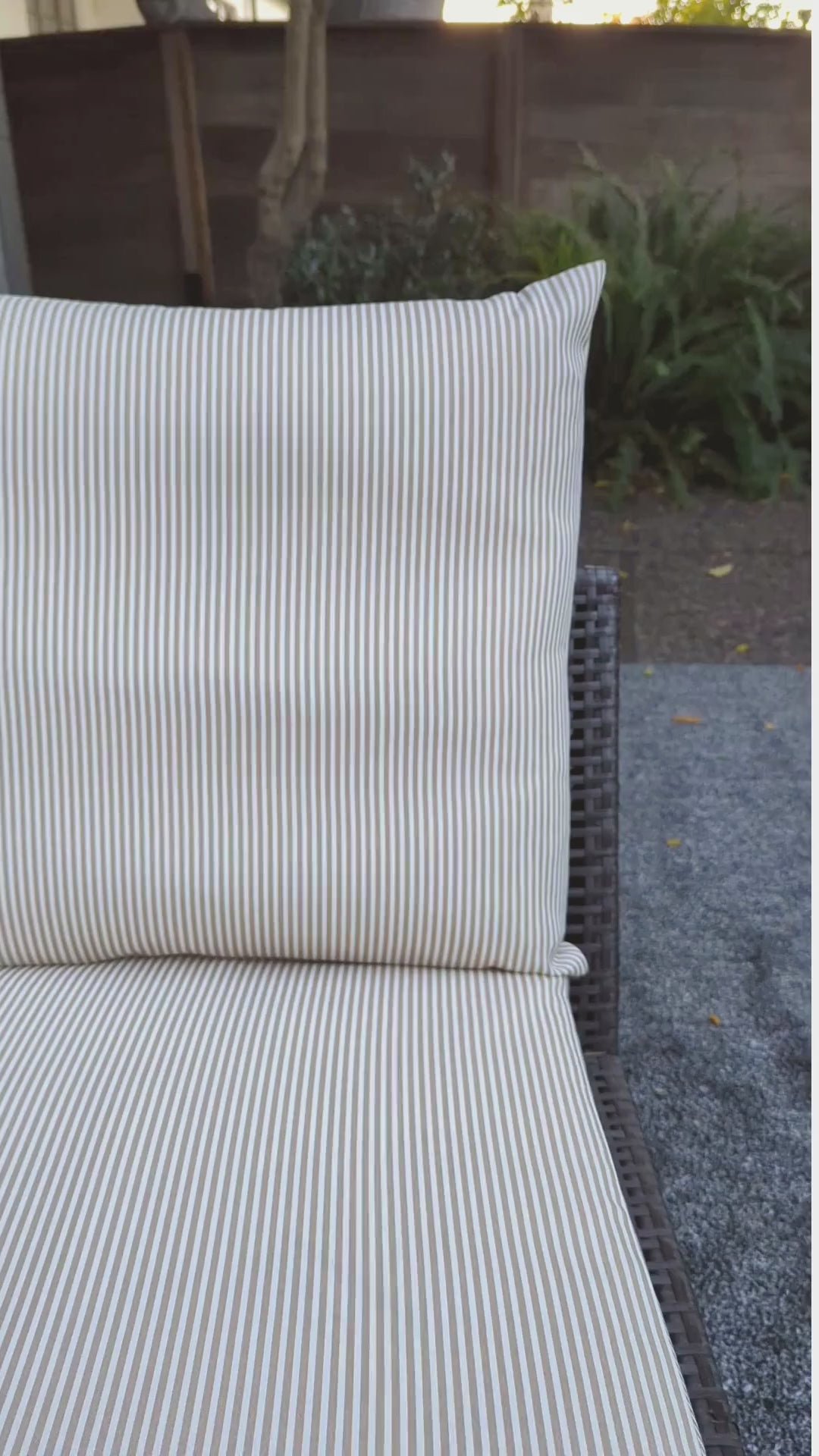 8-TEILIGES DELUXE-PAKET Outdoor-Kissenbezug-Set und Stuhlpolster – Kompatibel mit IKEA Duvholmen, Beige Stripe